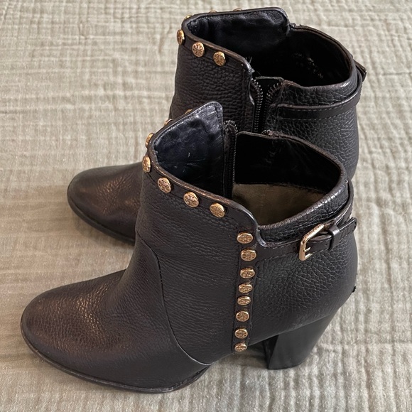 Tory Burch Mae Bootie - Picture 3 of 10